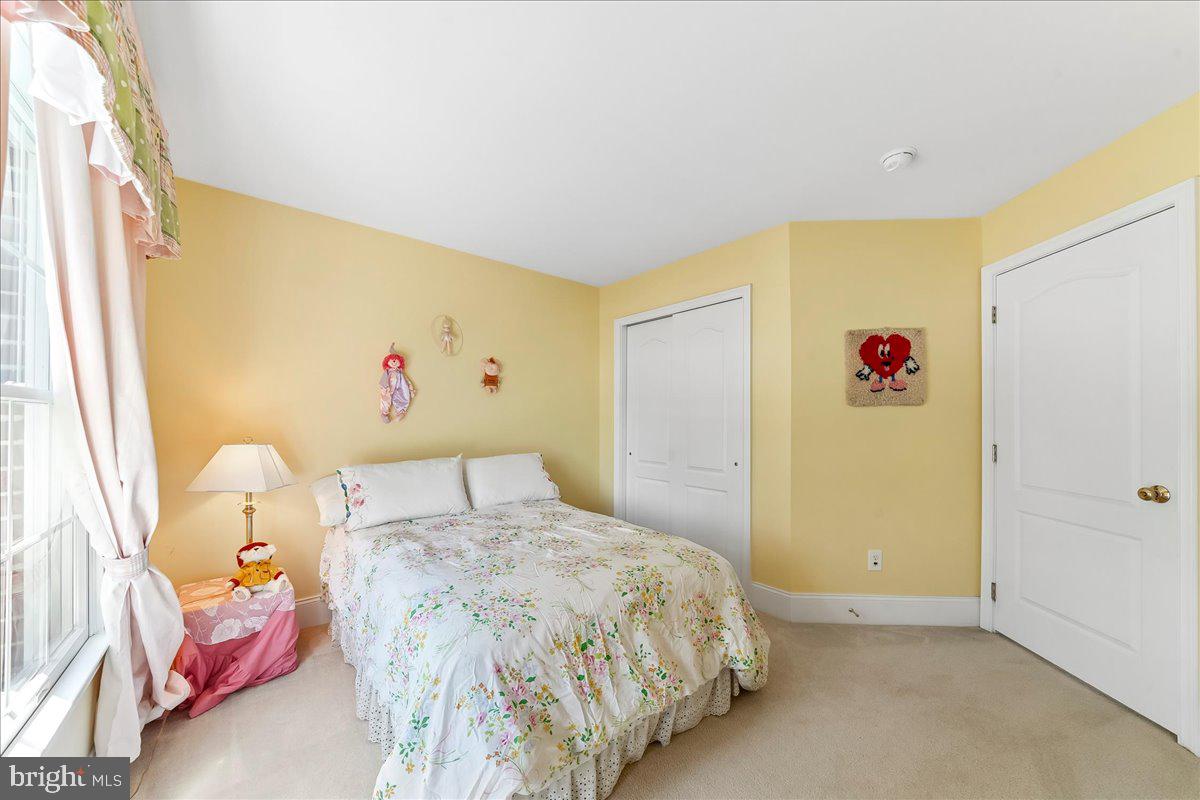 609 Winston Ln Property Photo 25