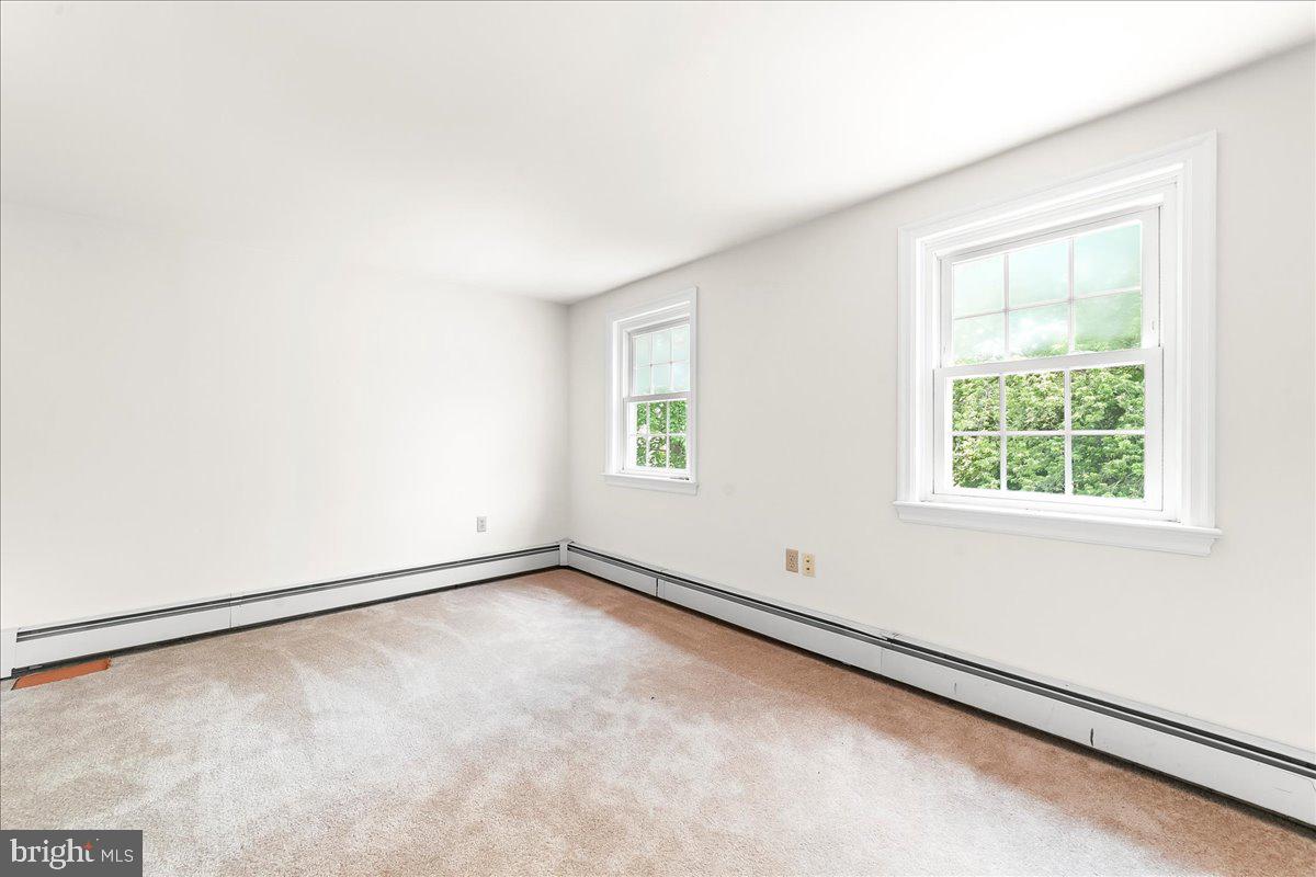 3060 Manor Rd Property Photo 16