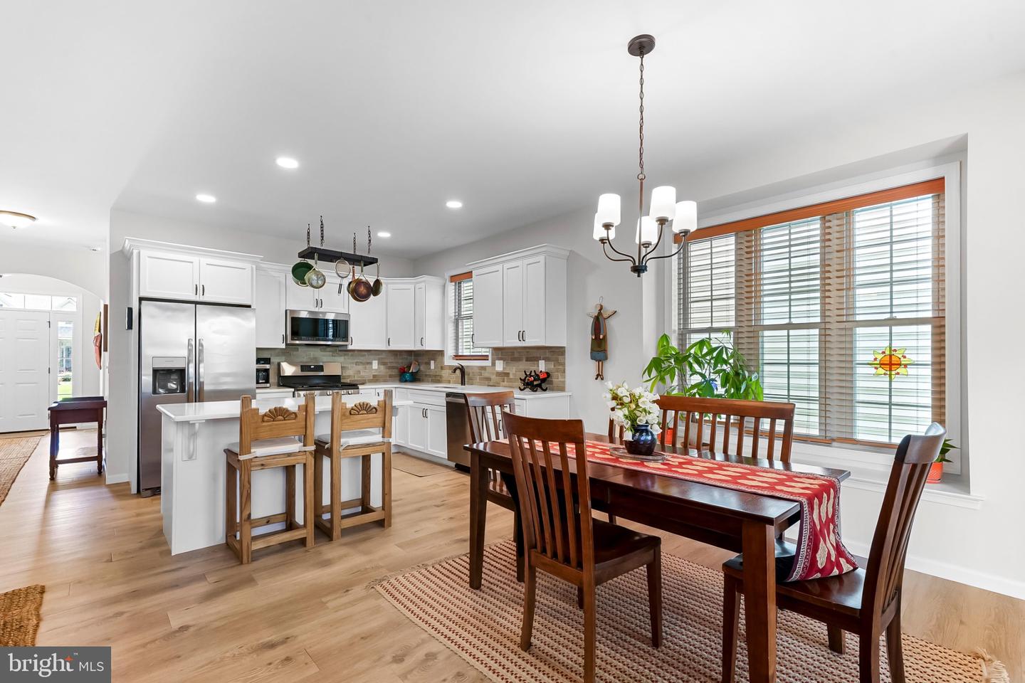 614 Greenbriar Path Property Photo 4