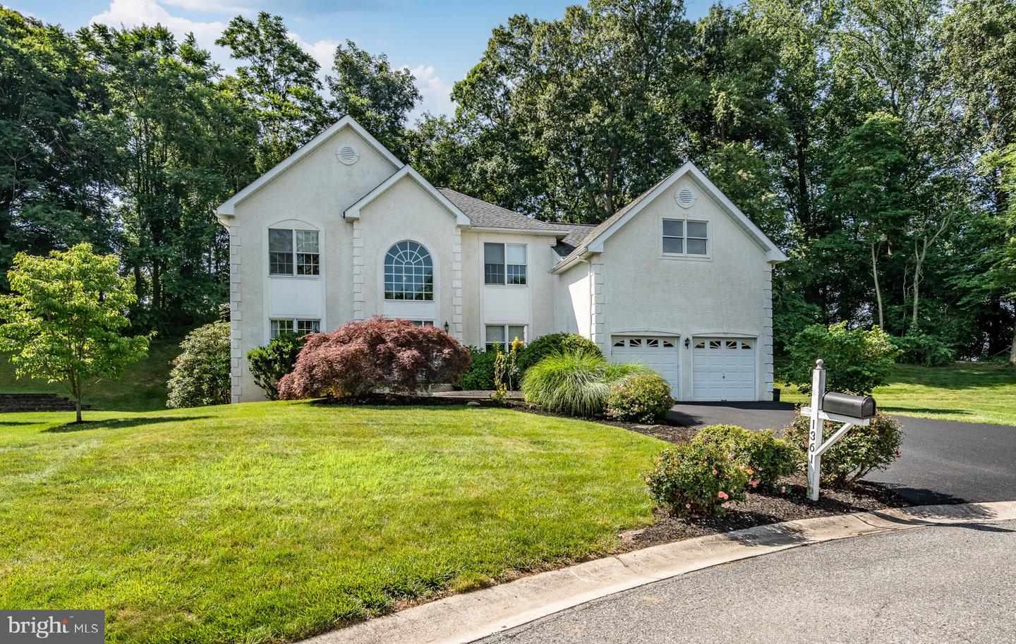 1361 Wooded Knls Property Photo 4