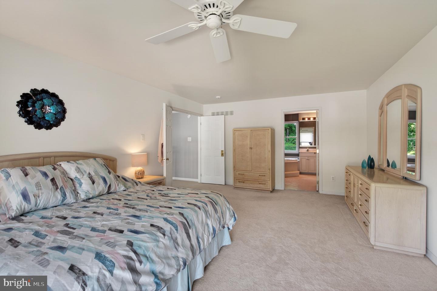 1361 Wooded Knls Property Photo 34