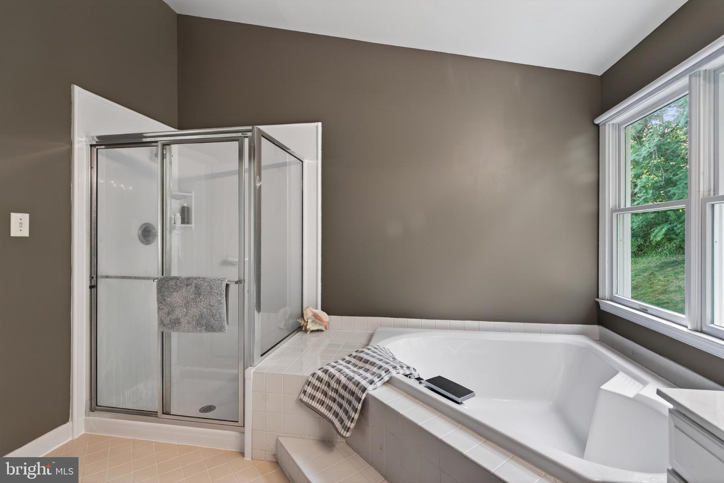 1361 Wooded Knls Property Photo 42
