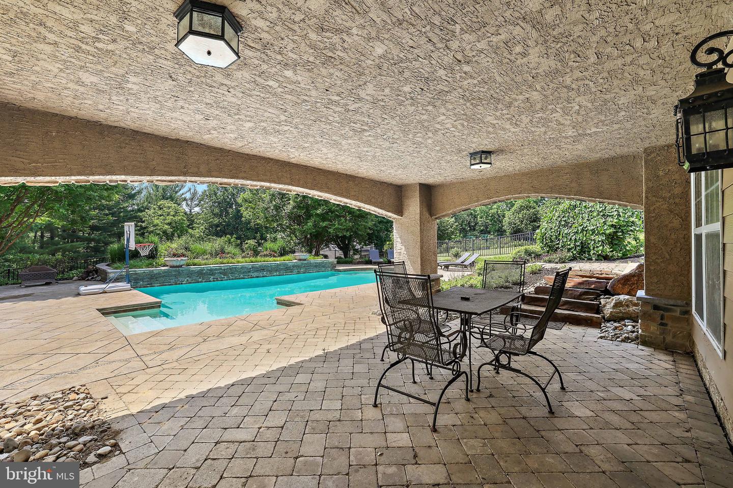 108 Lavender Hill Ln Property Photo 38