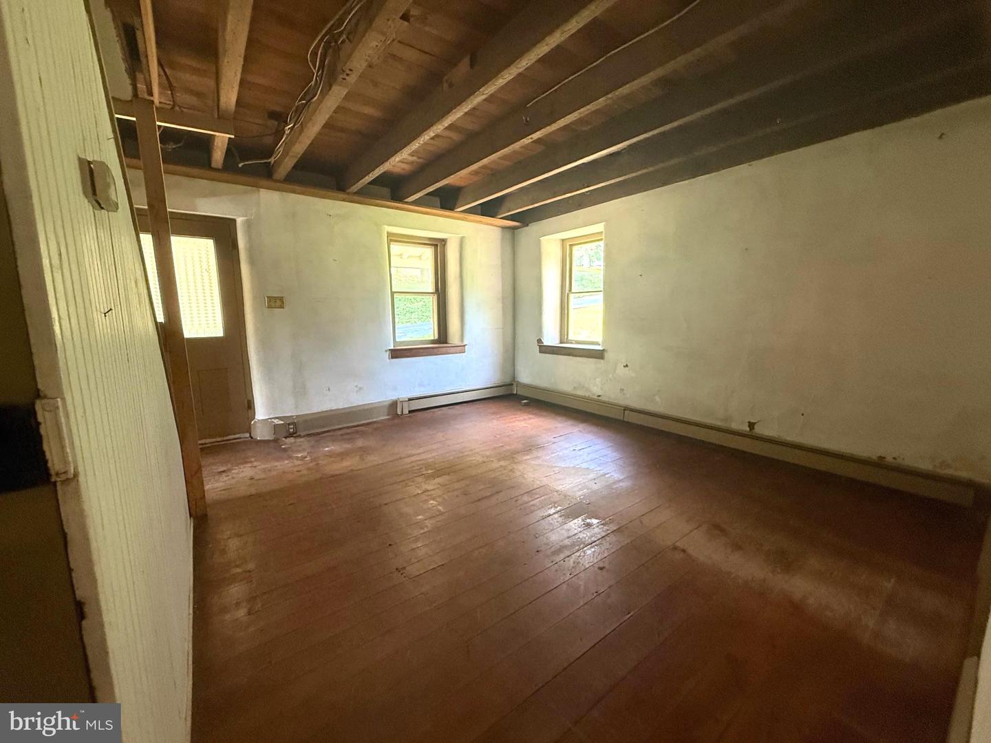 1271 Temple Rd Property Photo 17