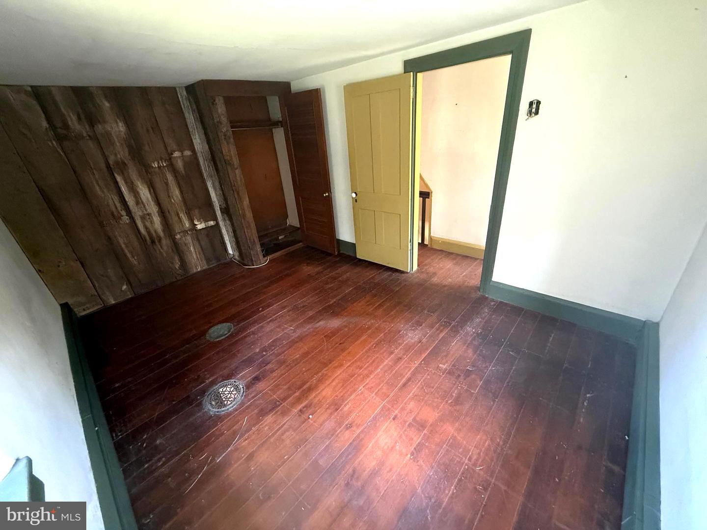 1271 Temple Rd Property Photo 22