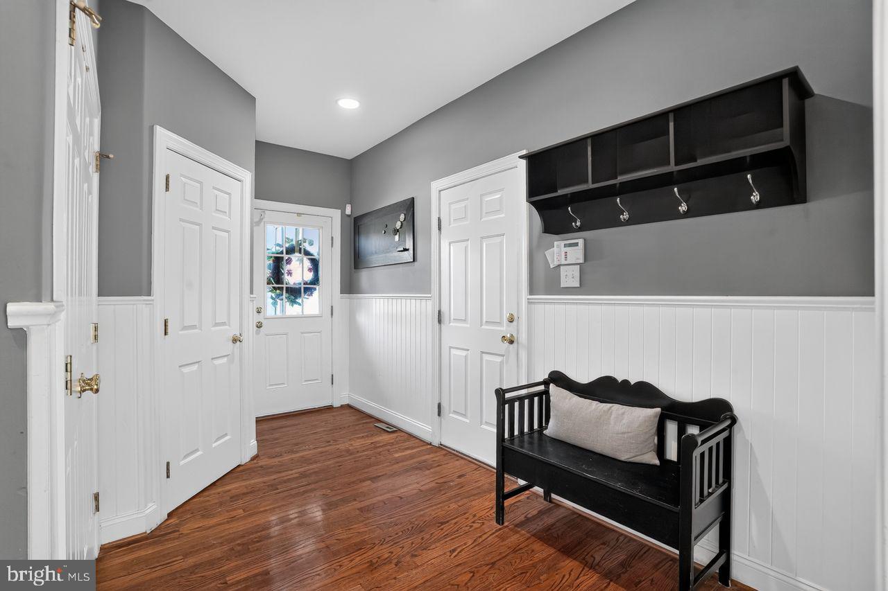 1704 Chantilly Ln Property Photo 32