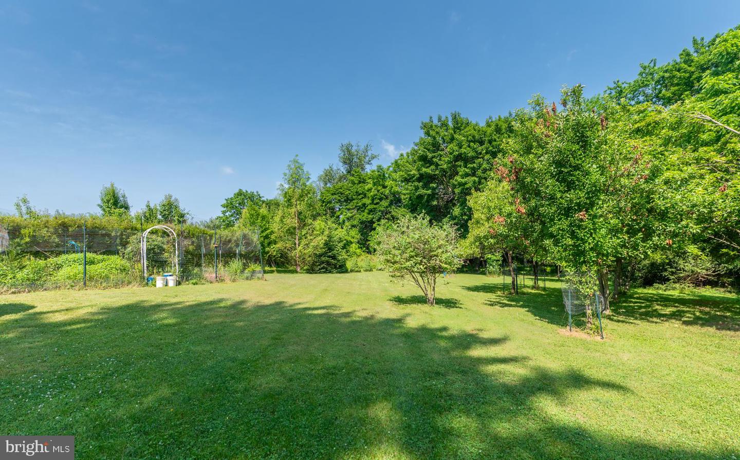 10 Sunset Ln Property Photo 34