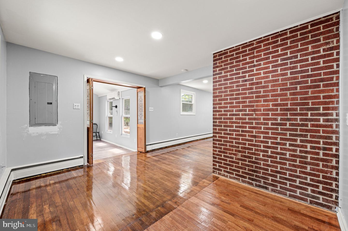 25 E Pennsbury Way Property Photo 6