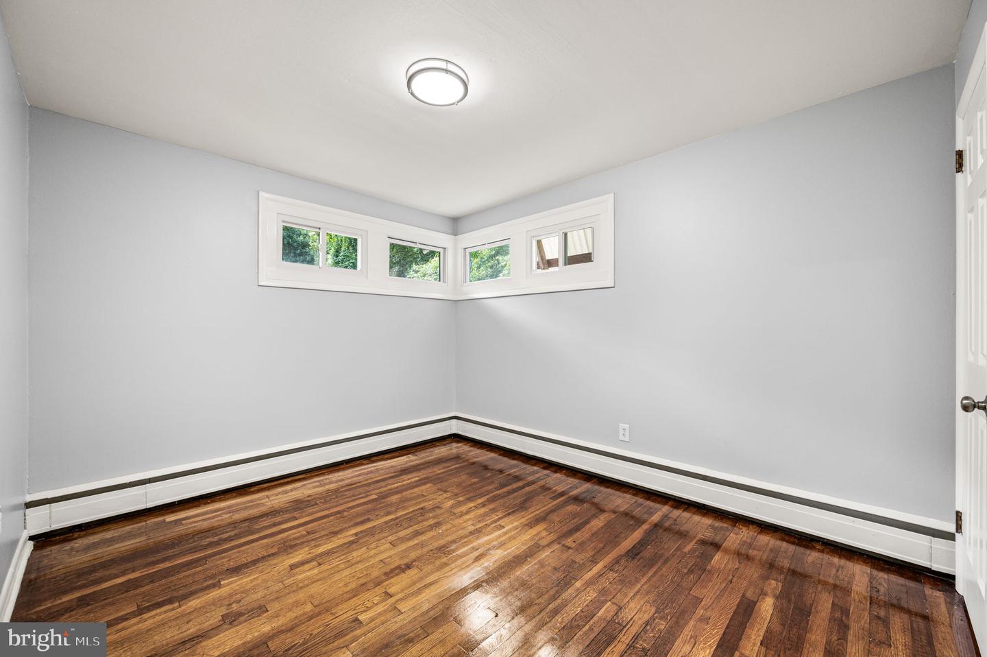 25 E Pennsbury Way Property Photo 16