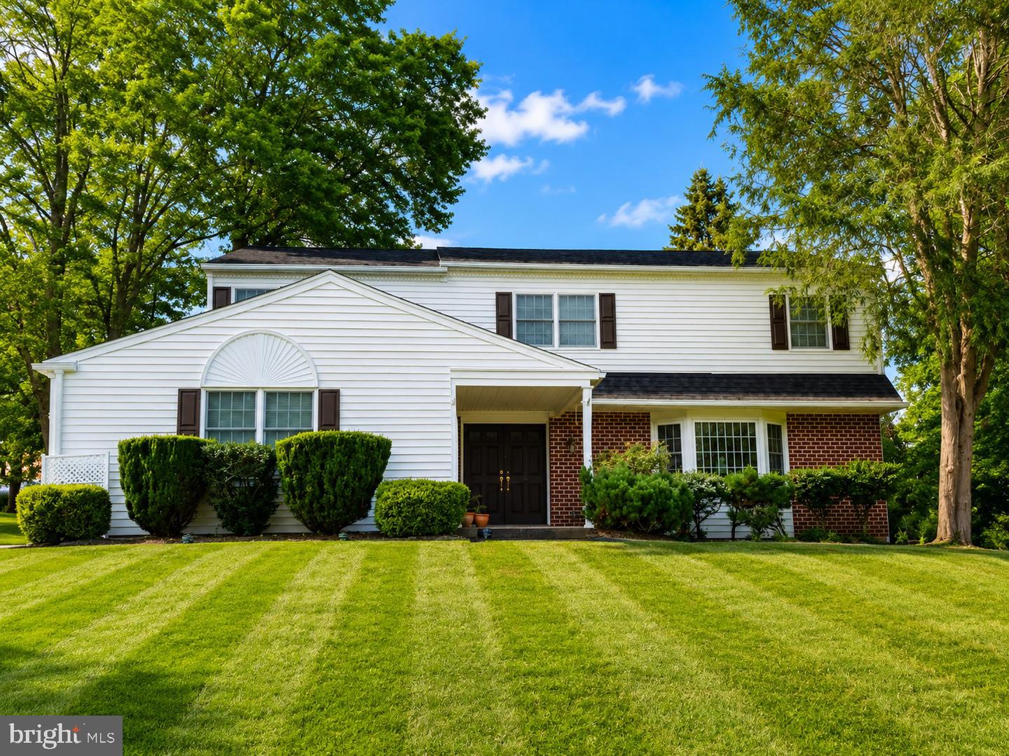 1364 MARK DR