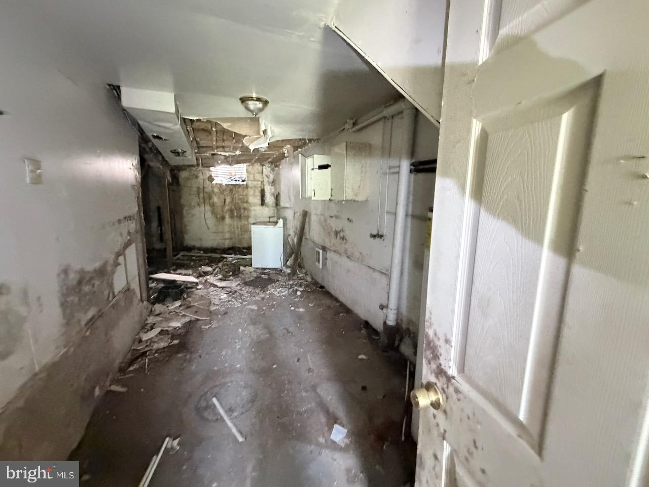 215 Andrew Rd Property Photo 8