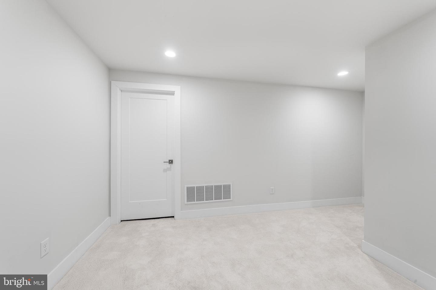 117 Foreside Rd Property Photo 56