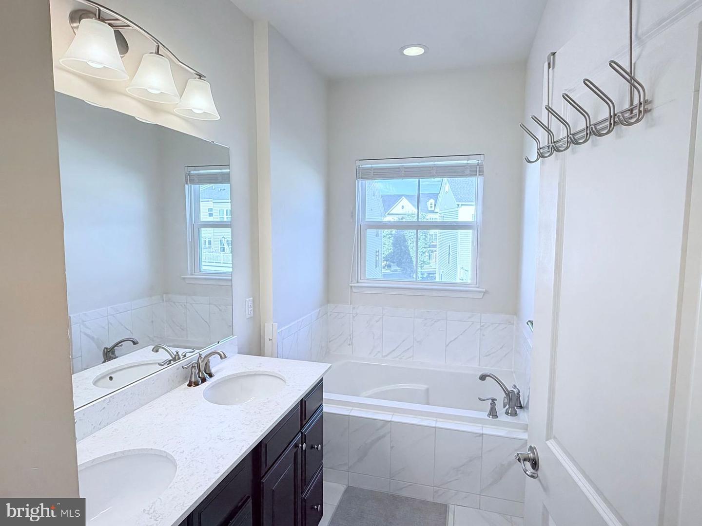 215 Quarry Point Rd Property Photo 17