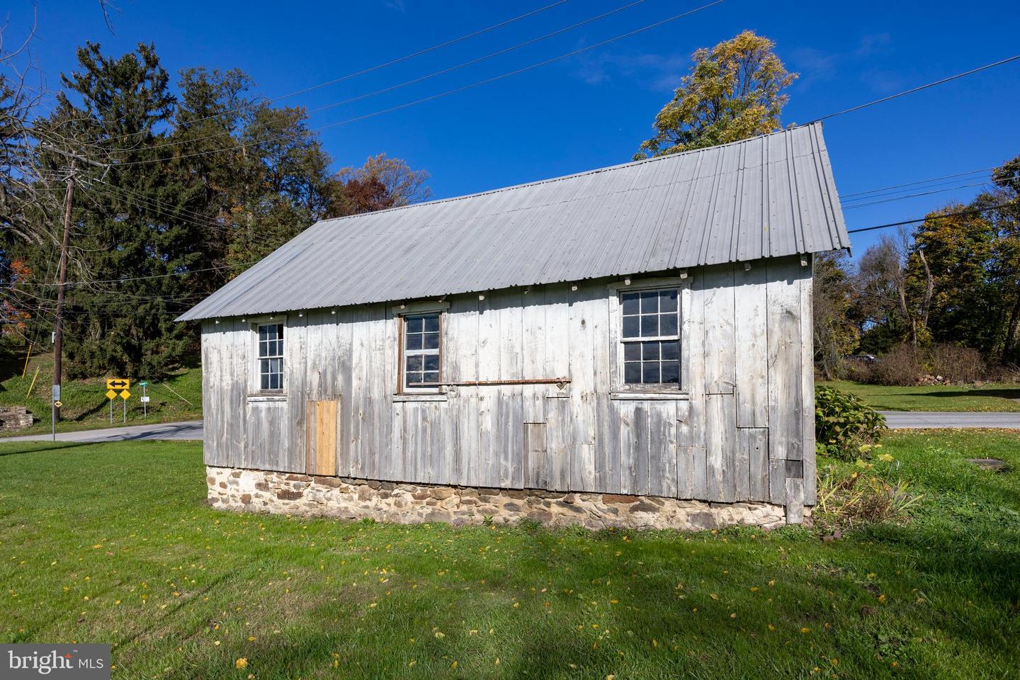 486 W Street Rd Property Photo 28