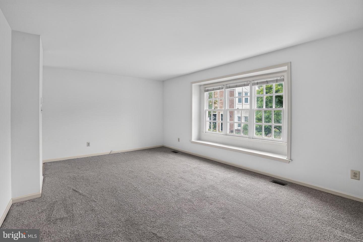 407 Everest Cir #407 Property Photo 12