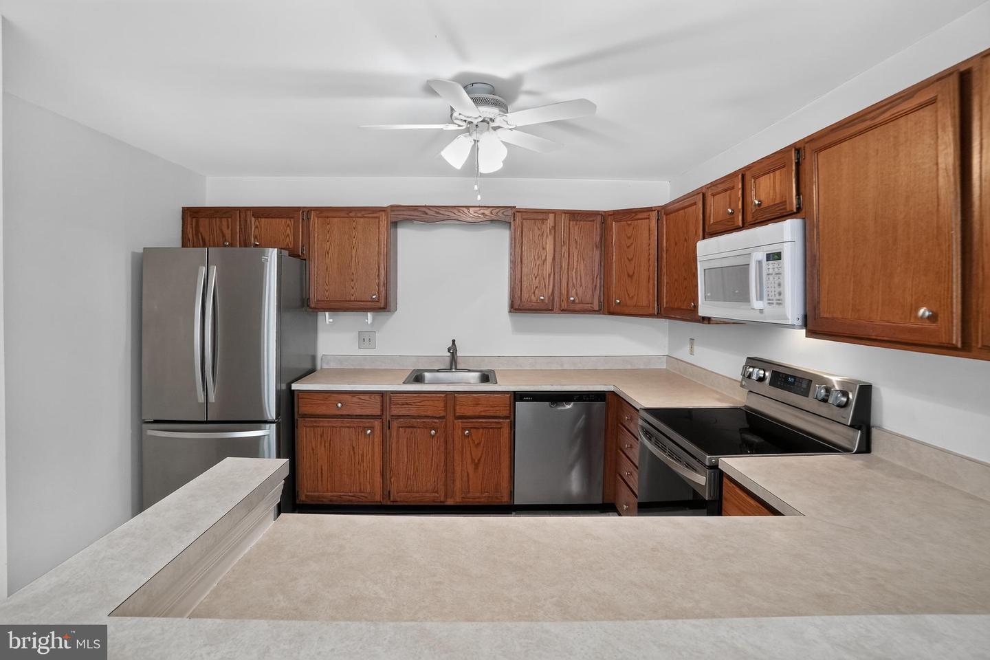 407 Everest Cir #407 Property Photo 16