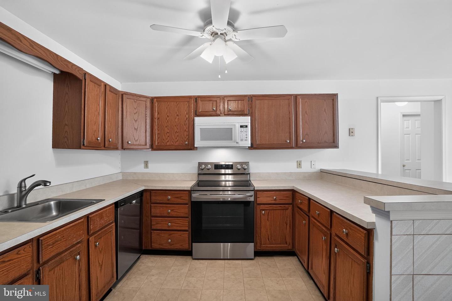 407 Everest Cir #407 Property Photo 17