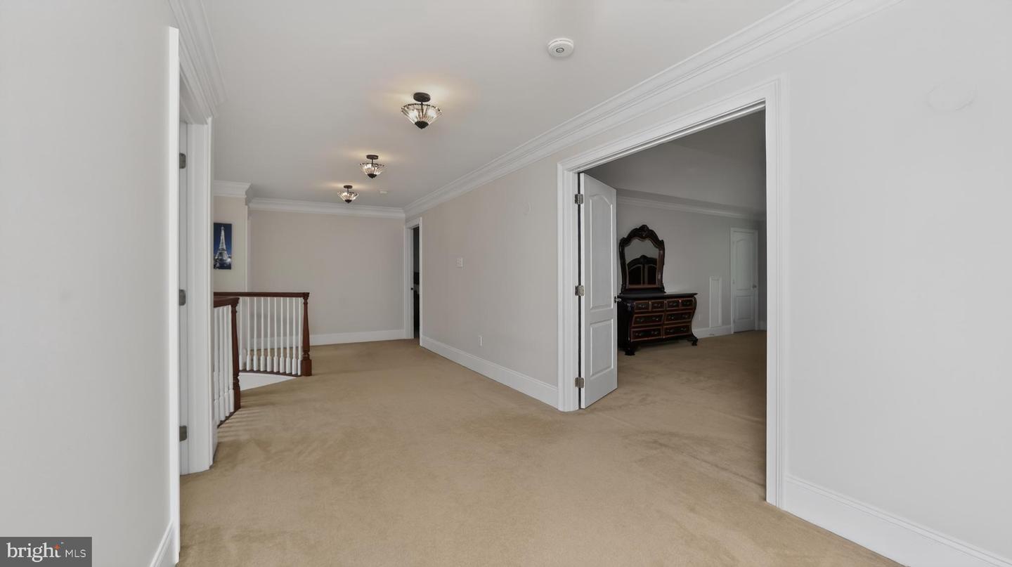 1464 W Stonington Property Photo 25