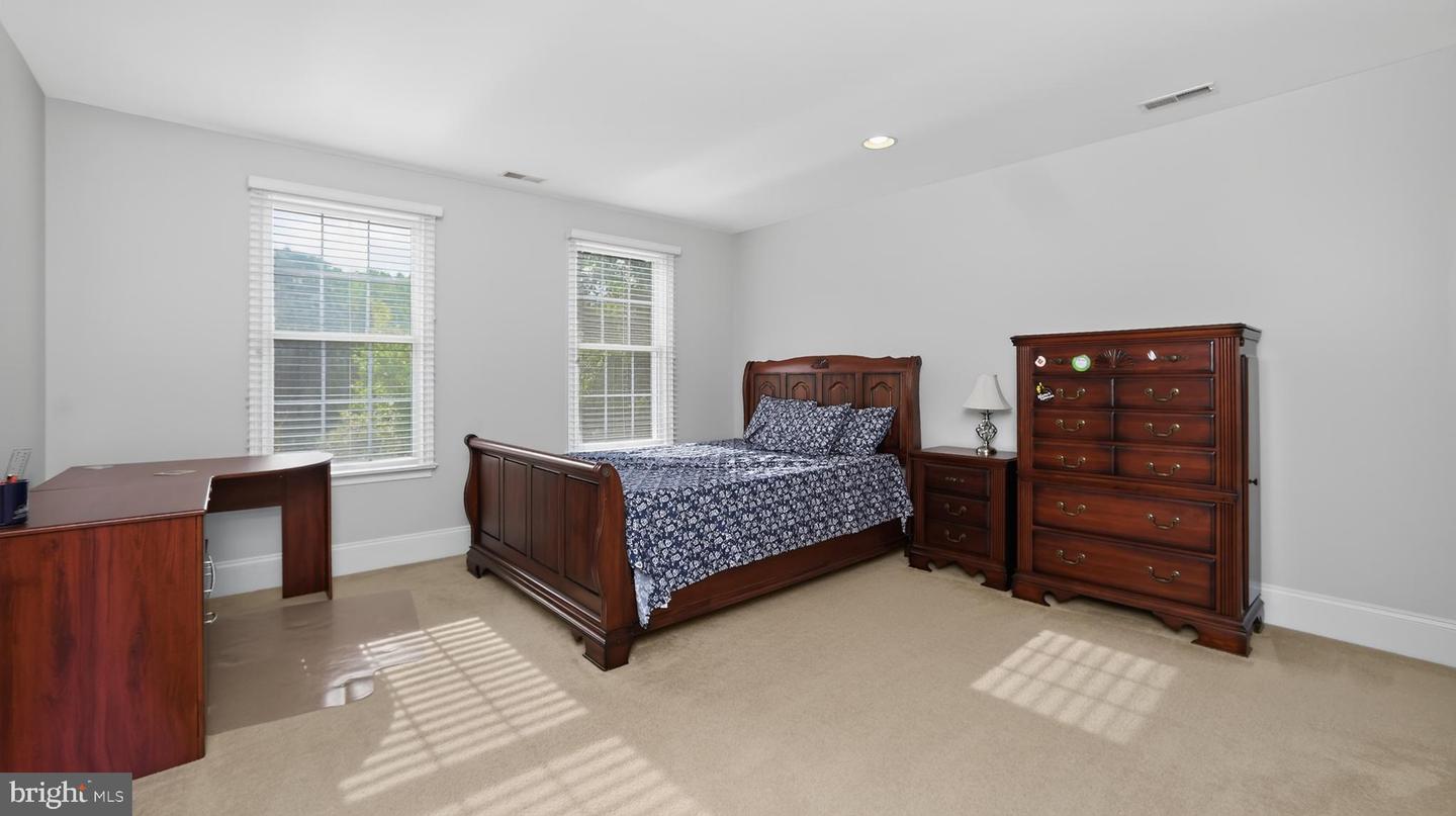 1464 W Stonington Property Photo 43