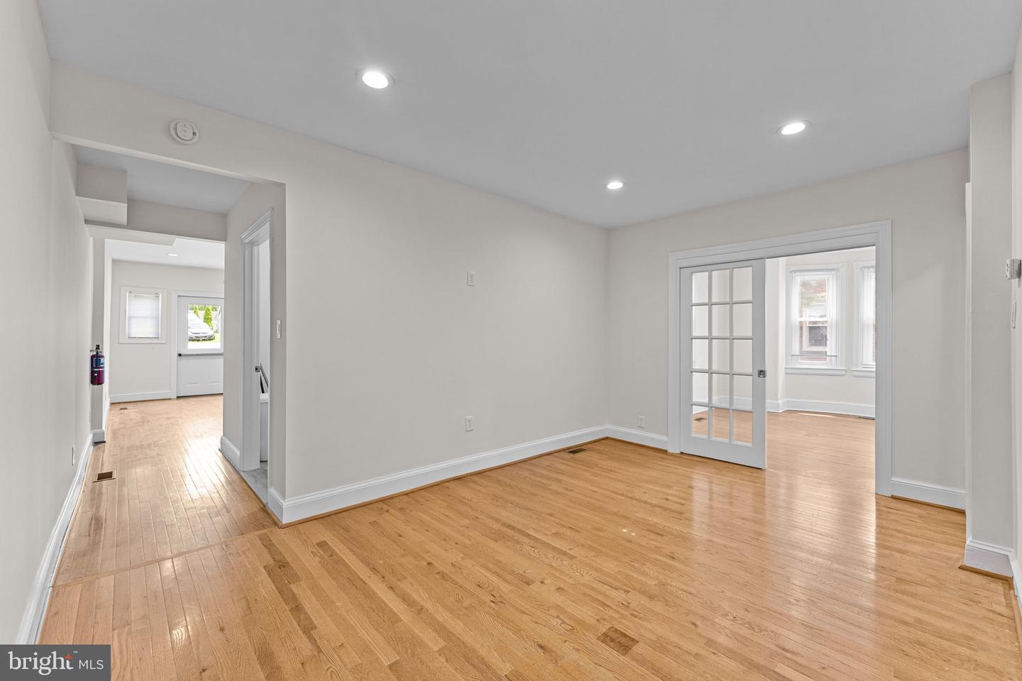 116 E King St Property Photo 7