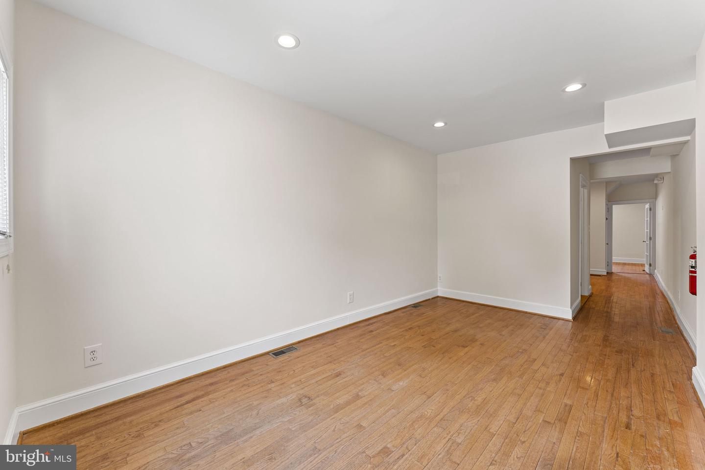 116 E King St Property Photo 15