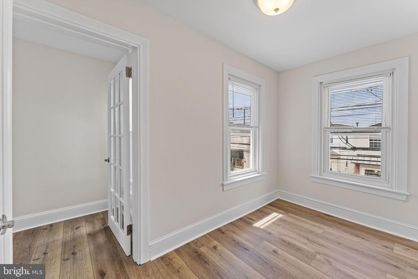 116 E King St Property Photo 8