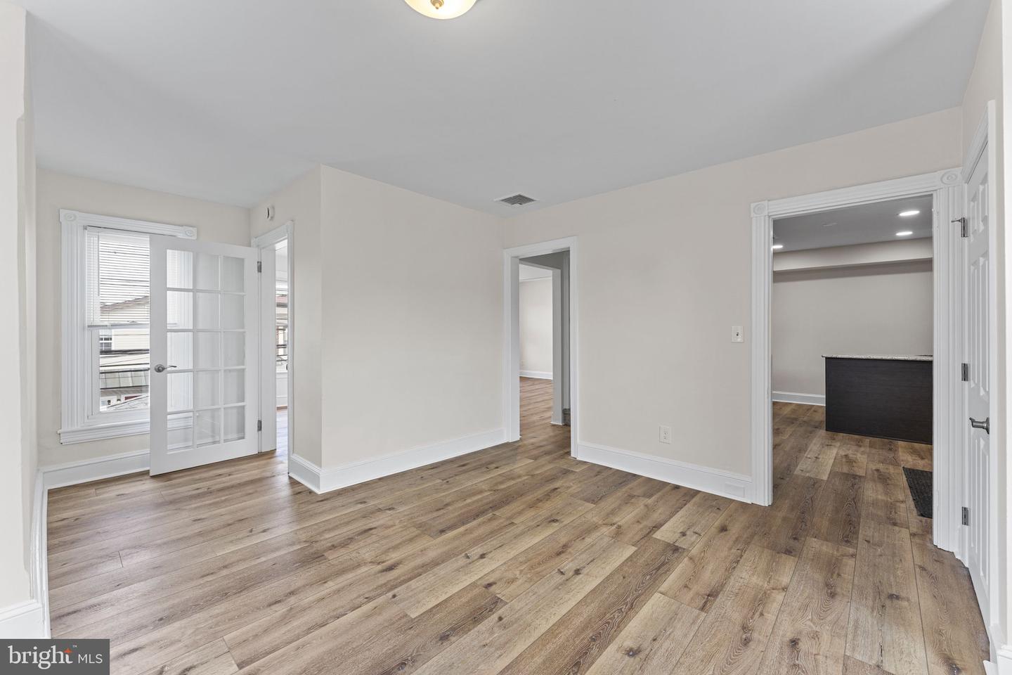 116 E King St Property Photo 10