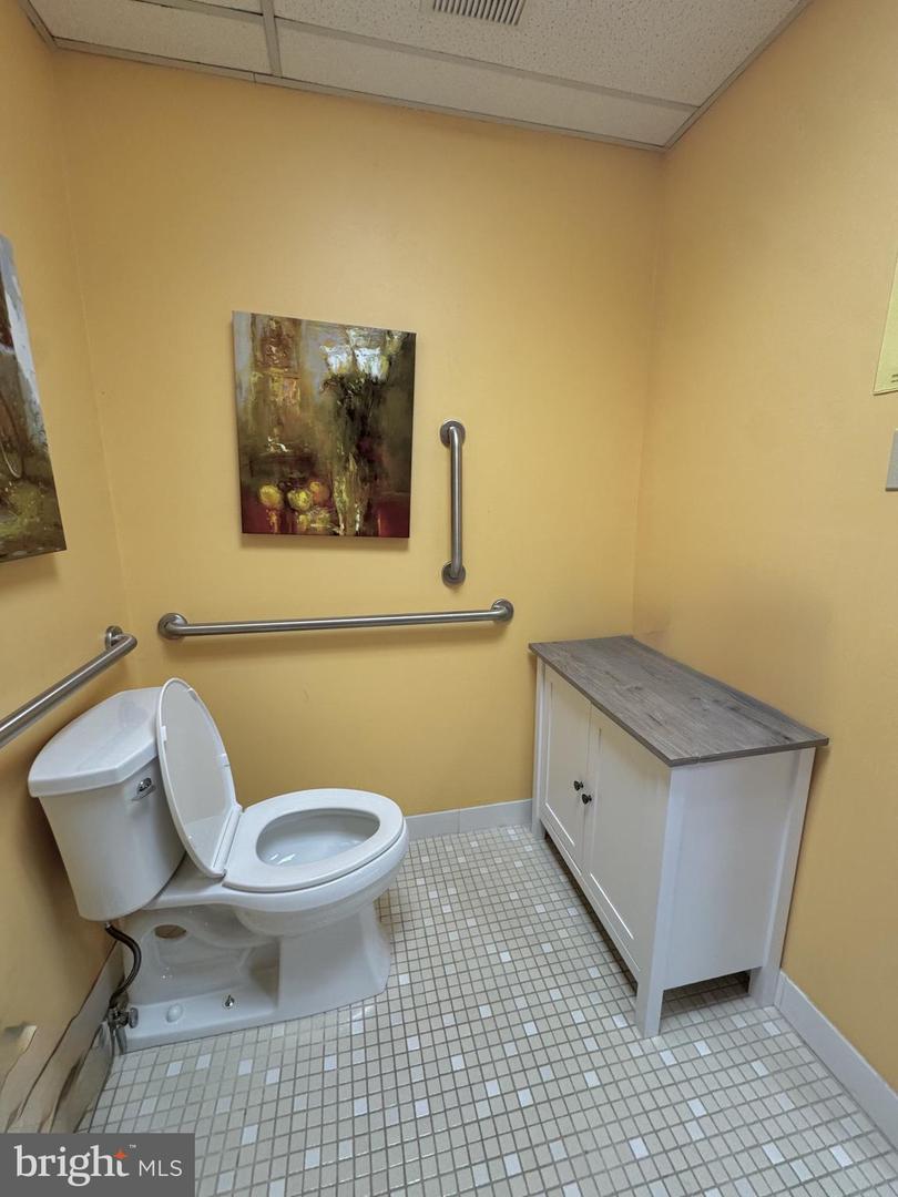 660 Exton Cmns #42 Property Photo 5