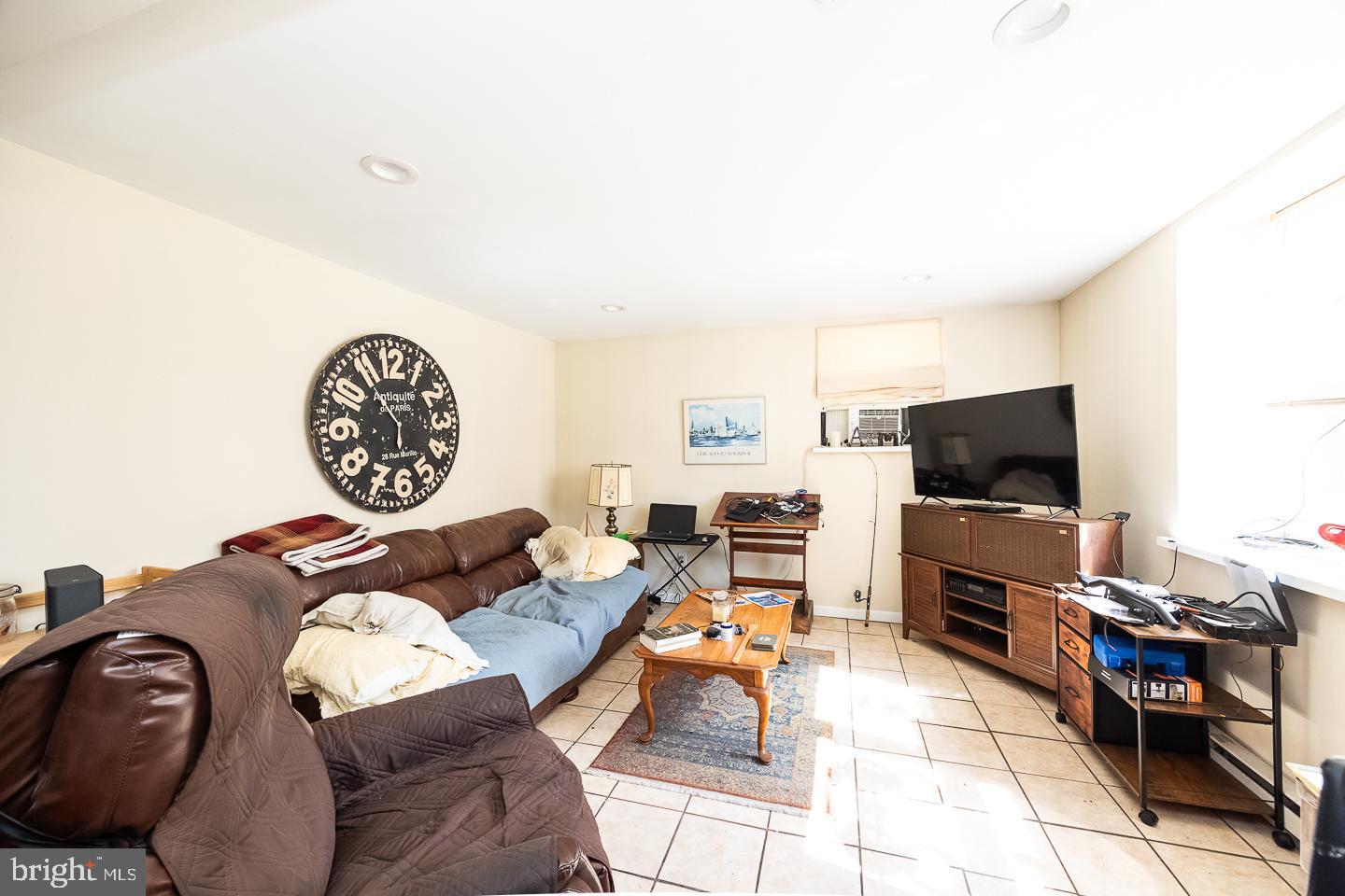 3809 N Humpton Rd Property Photo 6