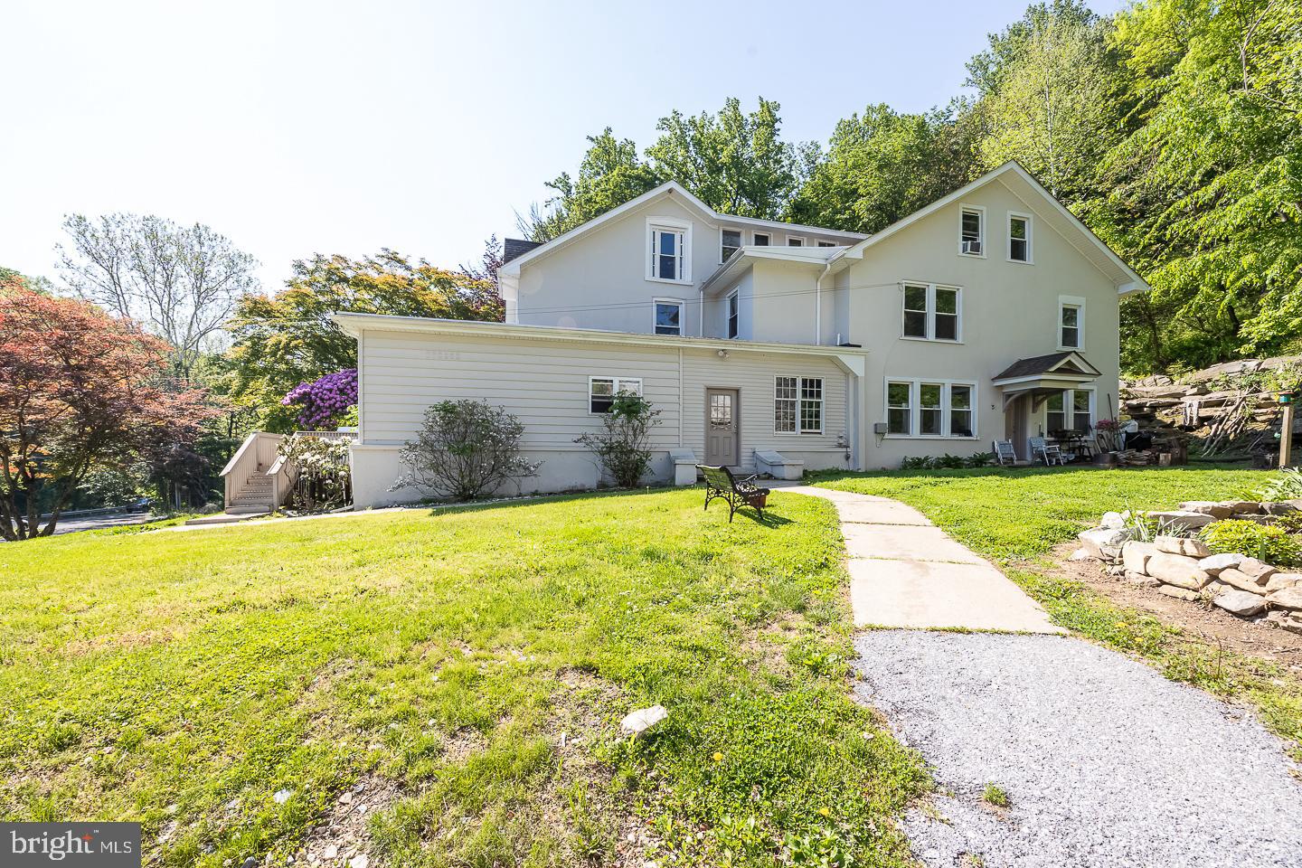 1002 Bondsville Rd Property Photo 5