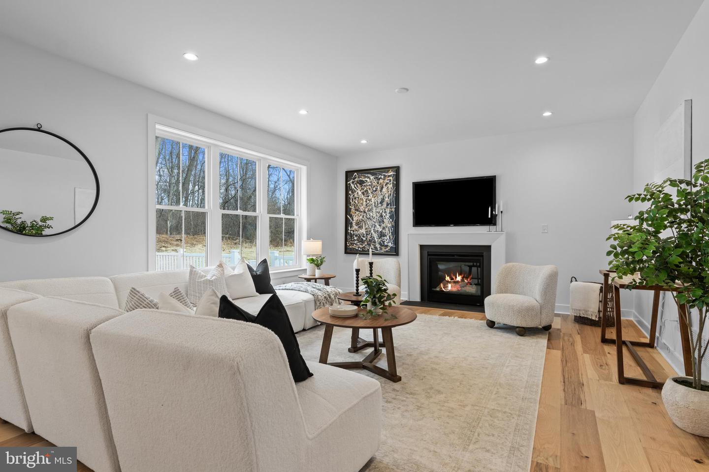 151 Lexington Manor #lot 10 Property Photo 9