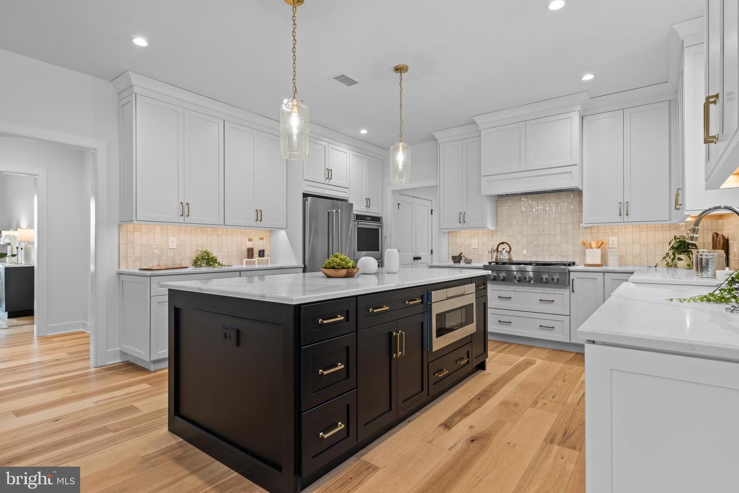 151 Lexington Manor #lot 10 Property Photo 13