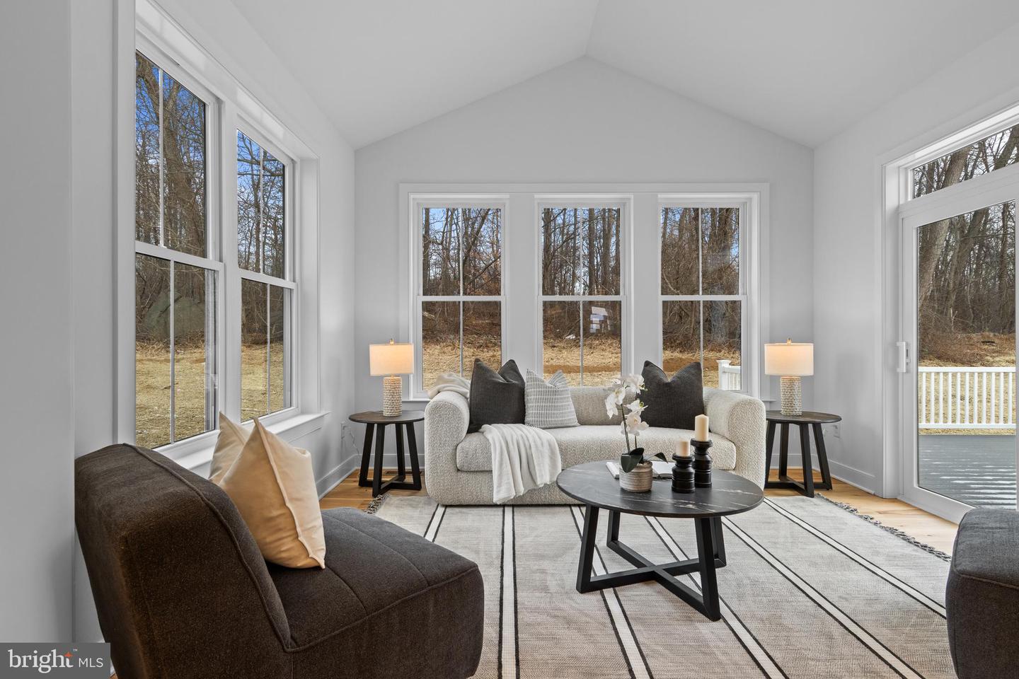 151 Lexington Manor #lot 10 Property Photo 14