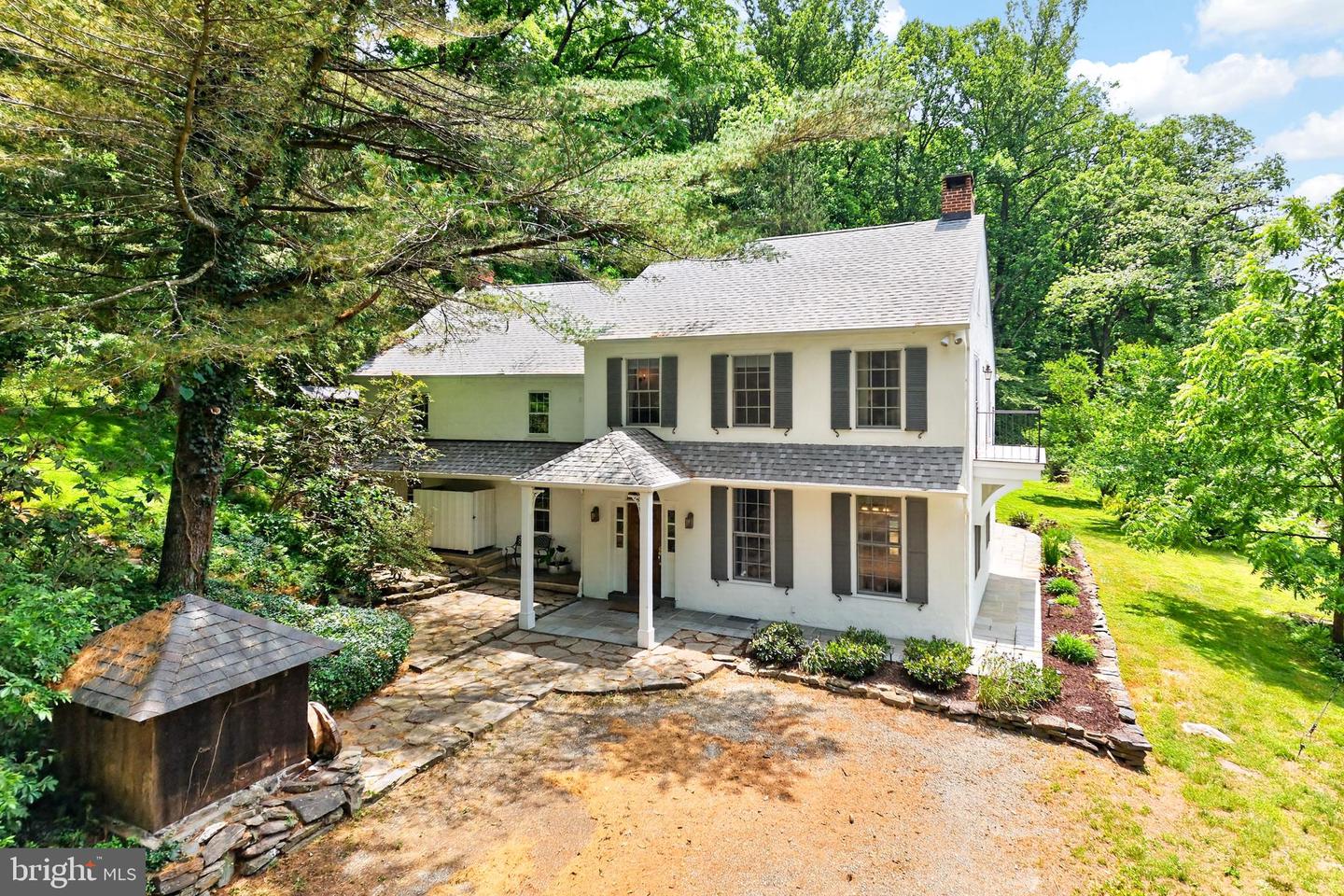 135 Penn Green Rd Property Photo 1