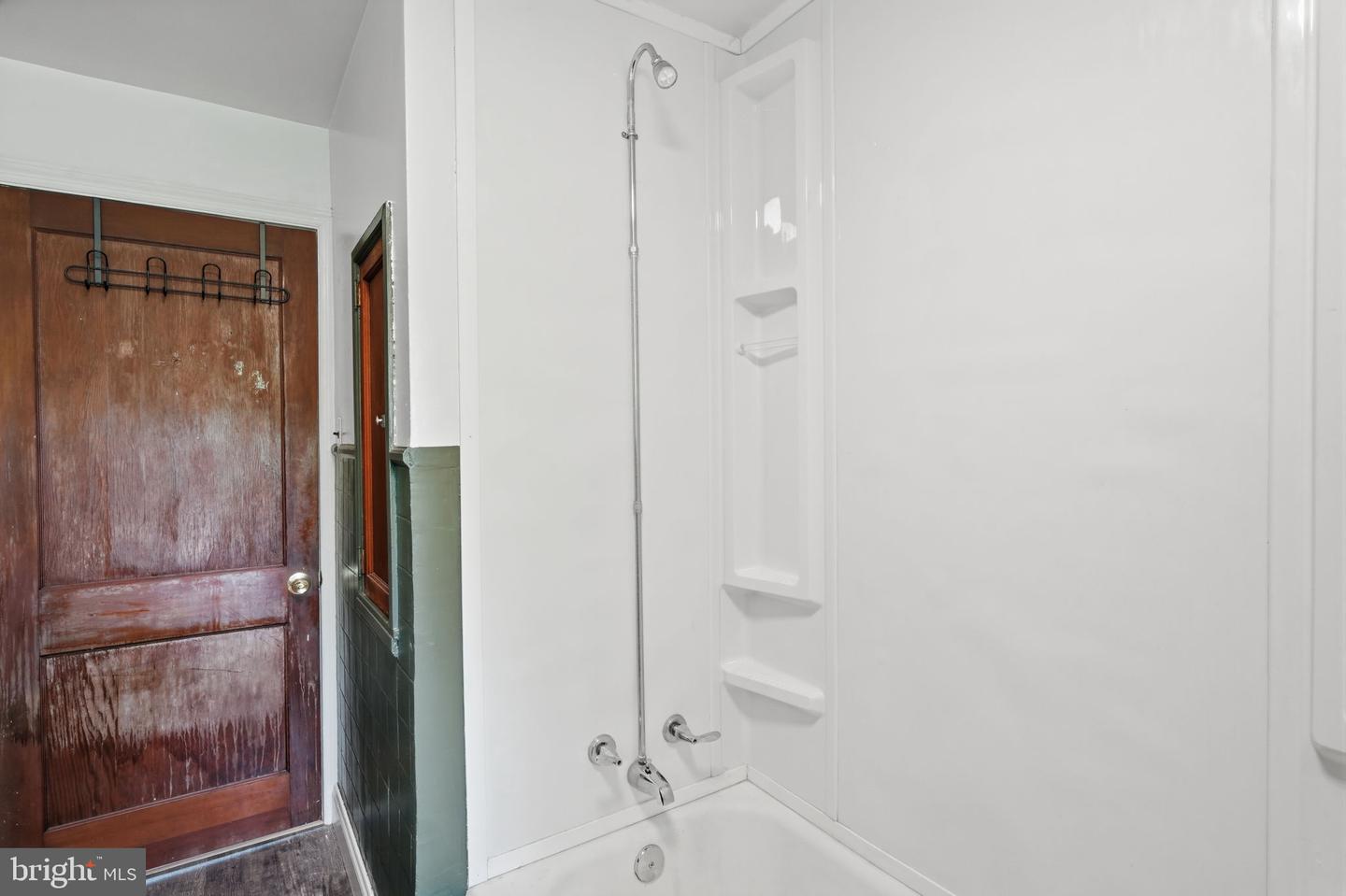 107 E Main St Property Photo 36