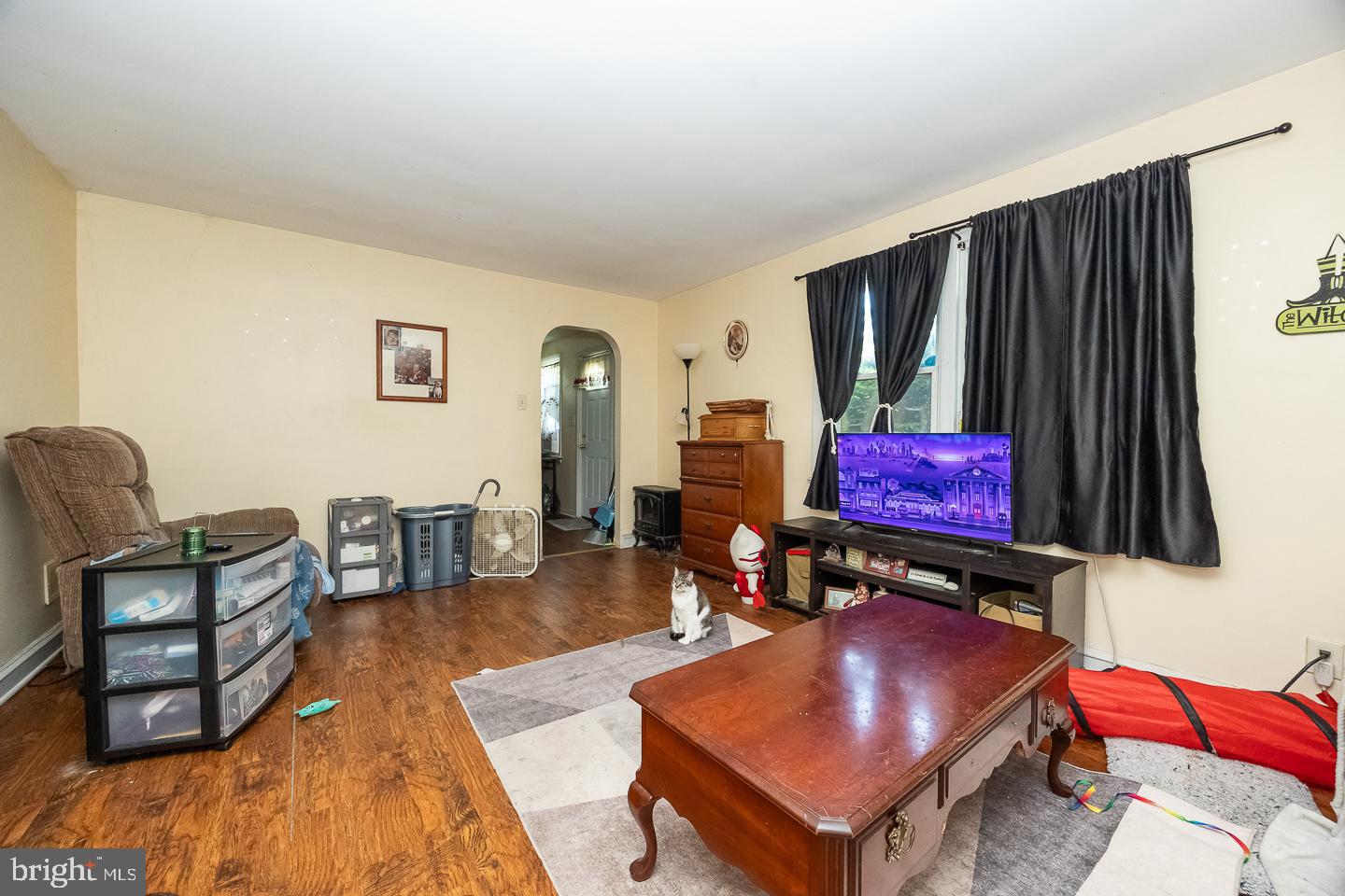 386 Madison St Property Photo 4