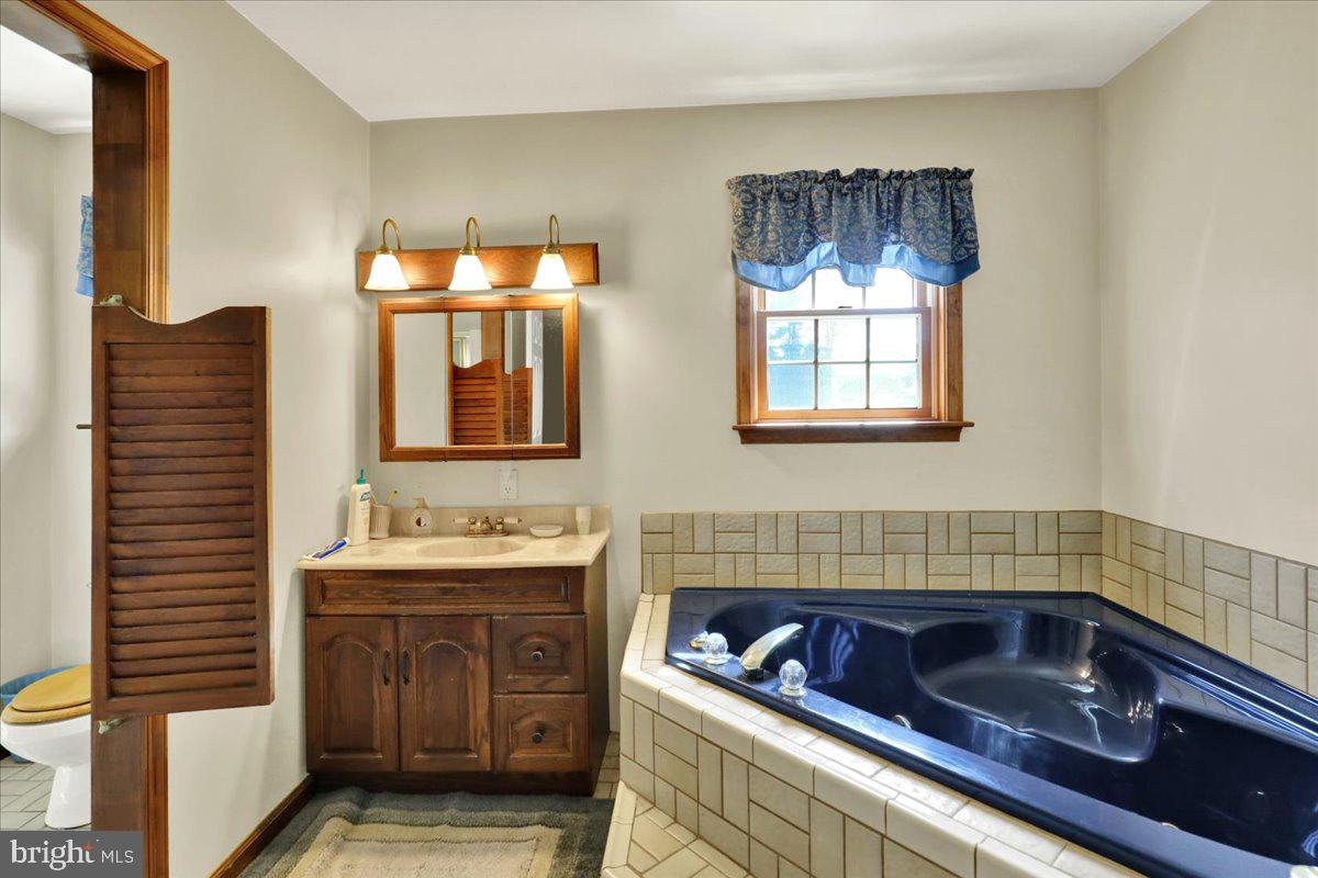 1170 N Manor Rd Property Photo 29