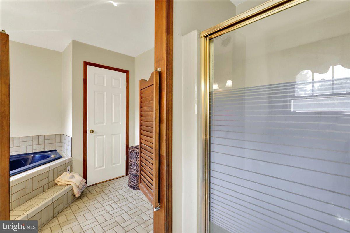 1170 N Manor Rd Property Photo 31