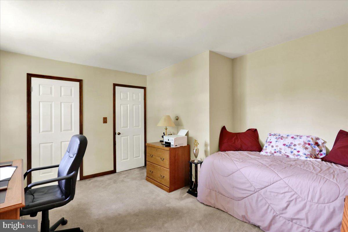 1170 N Manor Rd Property Photo 39
