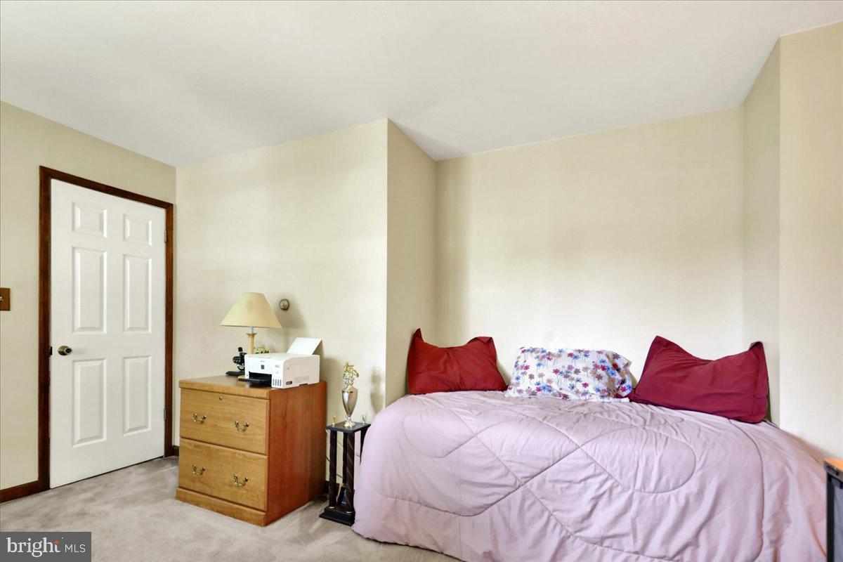 1170 N Manor Rd Property Photo 40