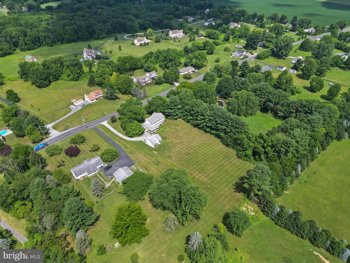 1170 N Manor Rd Property Photo 48