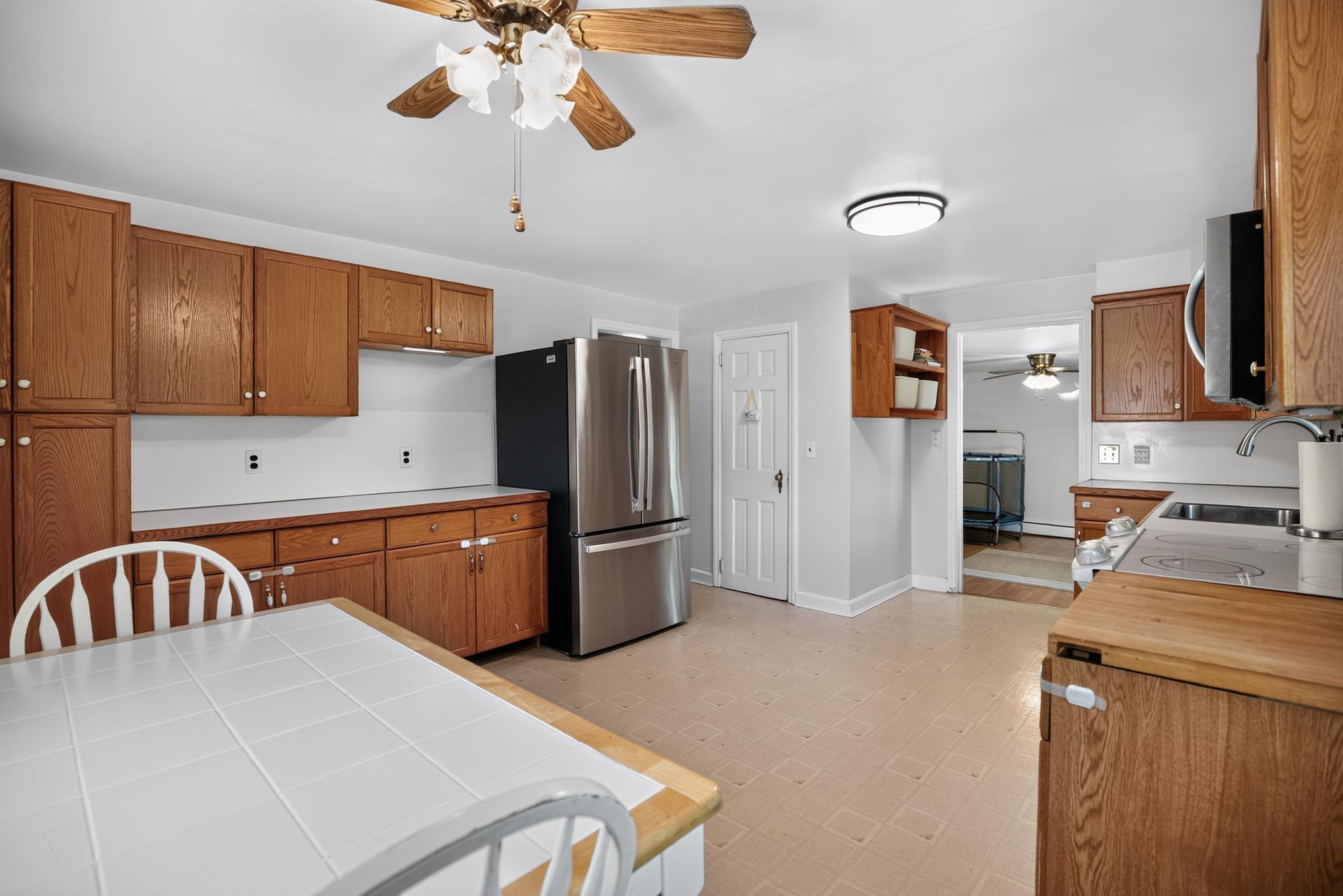 408 Pennsylvania Ave Property Photo 8