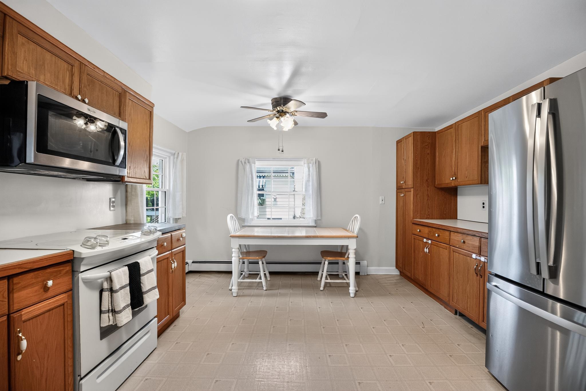 408 Pennsylvania Ave Property Photo 11