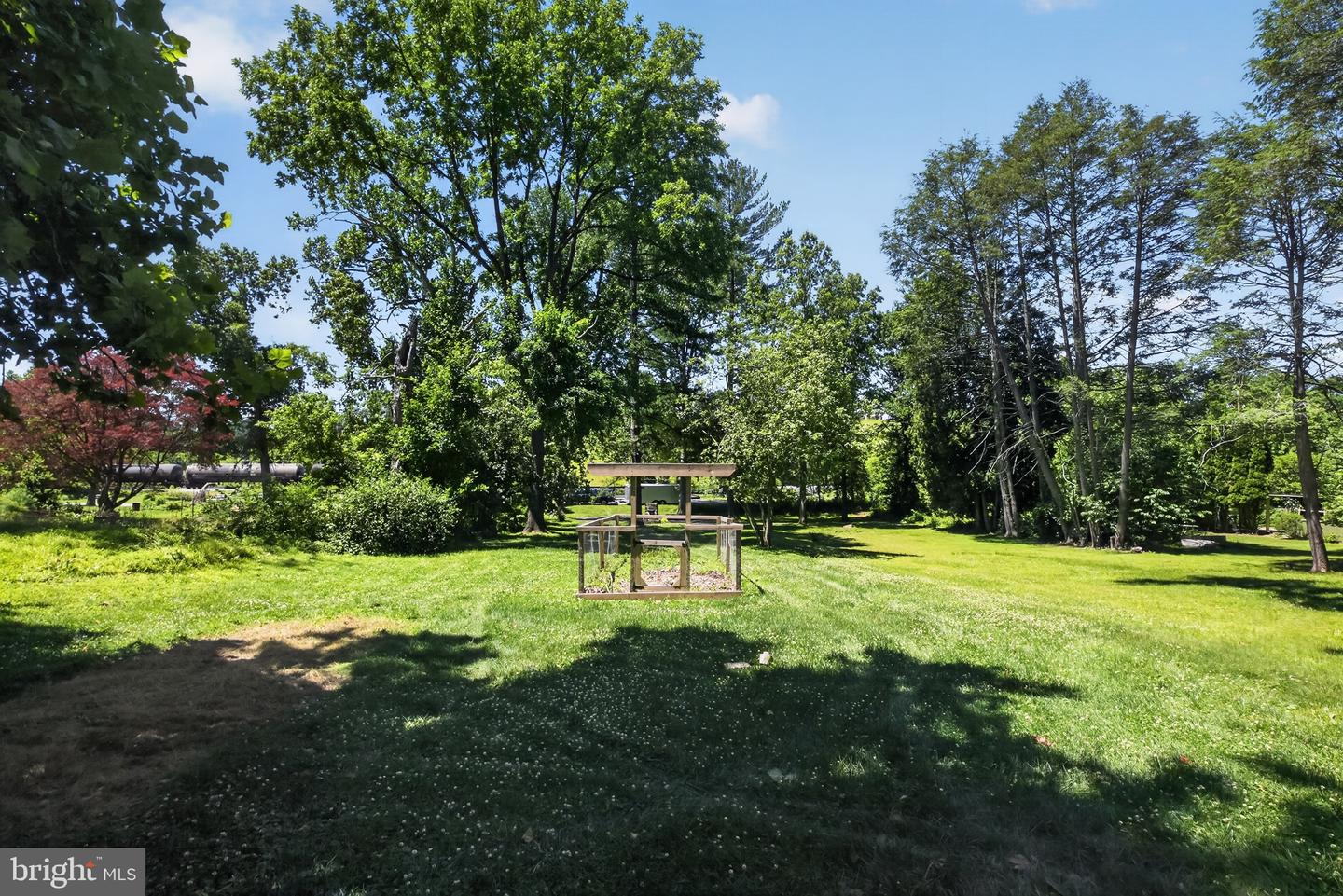 408 Pennsylvania Ave Property Photo 33