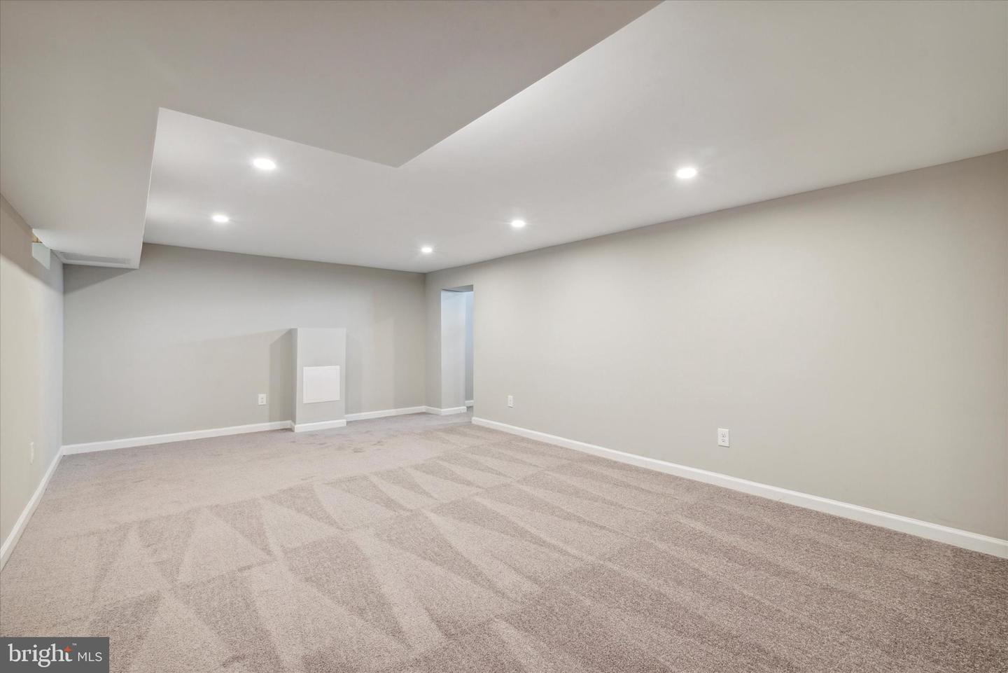 933 Henry Ave Property Photo 36