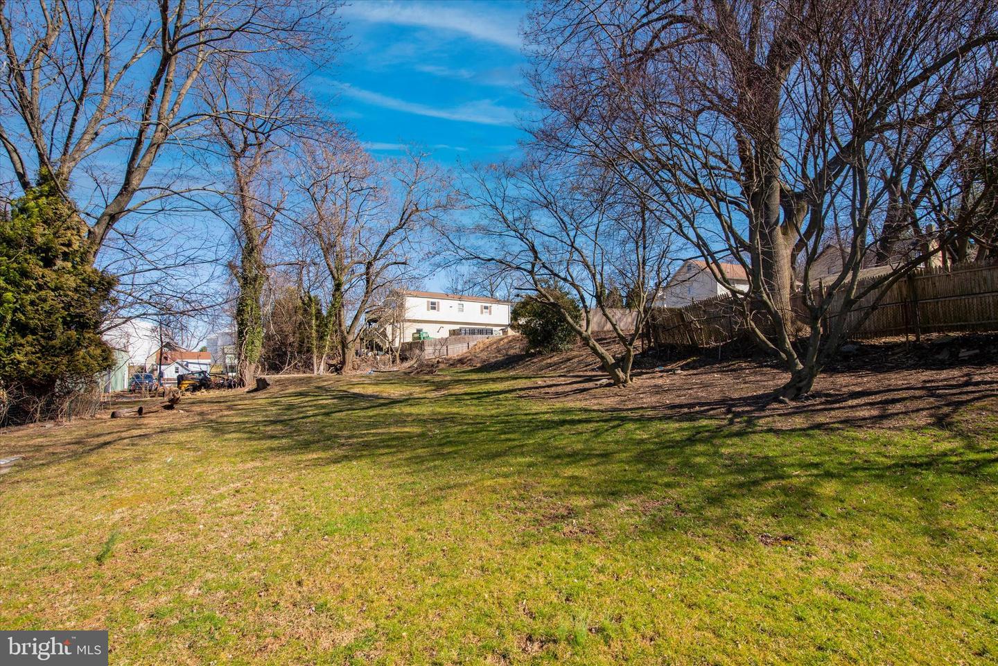 933 Henry Ave Property Photo 43