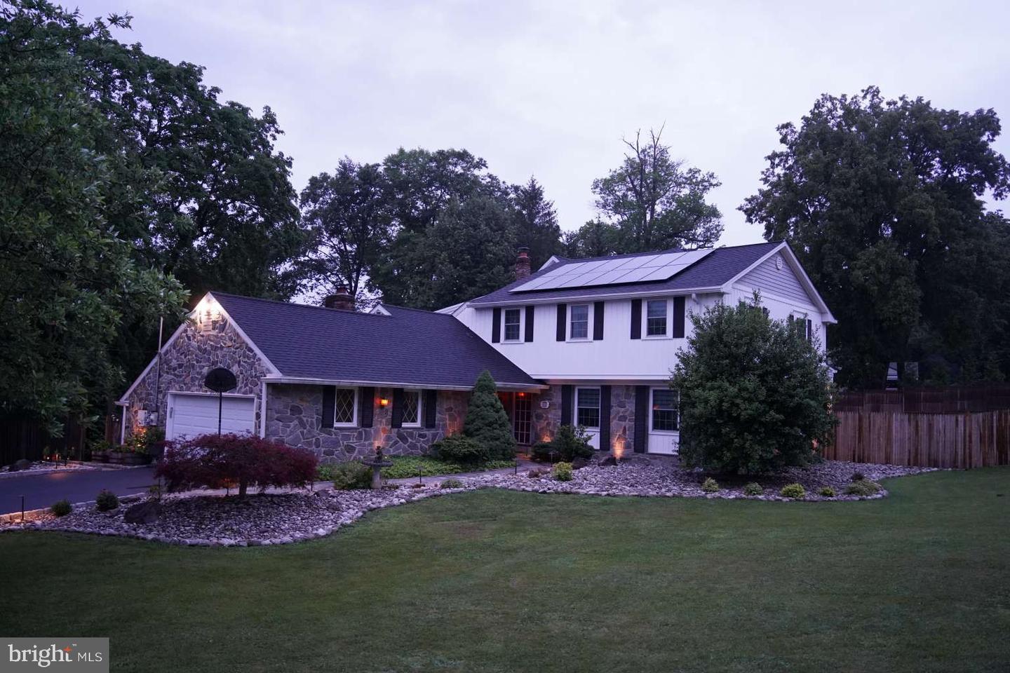 552 Daventry Rd Property Photo 1