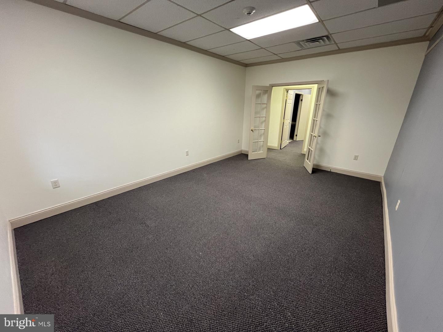 139 W Market St #first Floor Front Property Photo 6