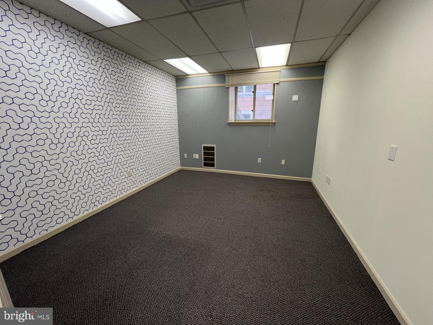 139 W Market St #first Floor Front Property Photo 9