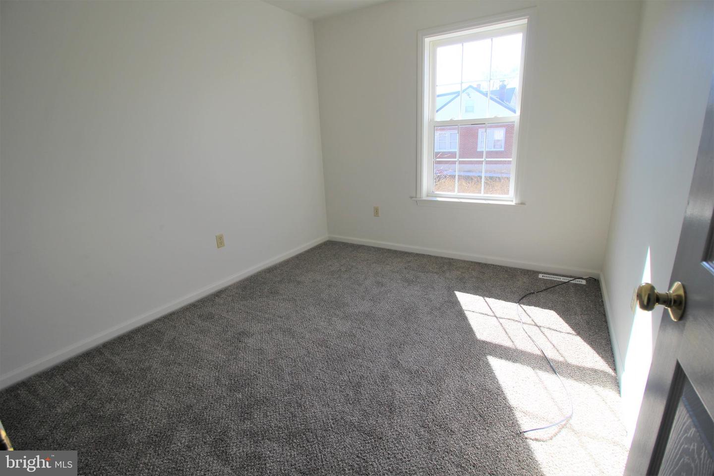 1431 Valley Rd #1 Property Photo 8